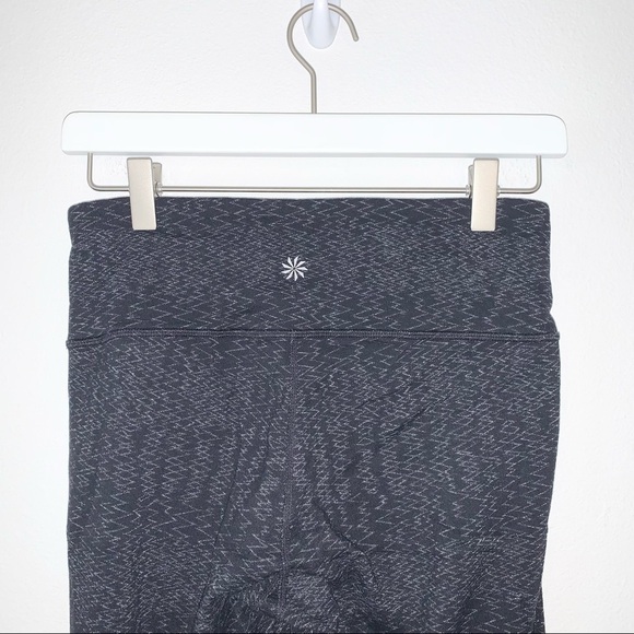 Athleta Chaturanga Heartbeat Tight size small - Picture 5 of 9